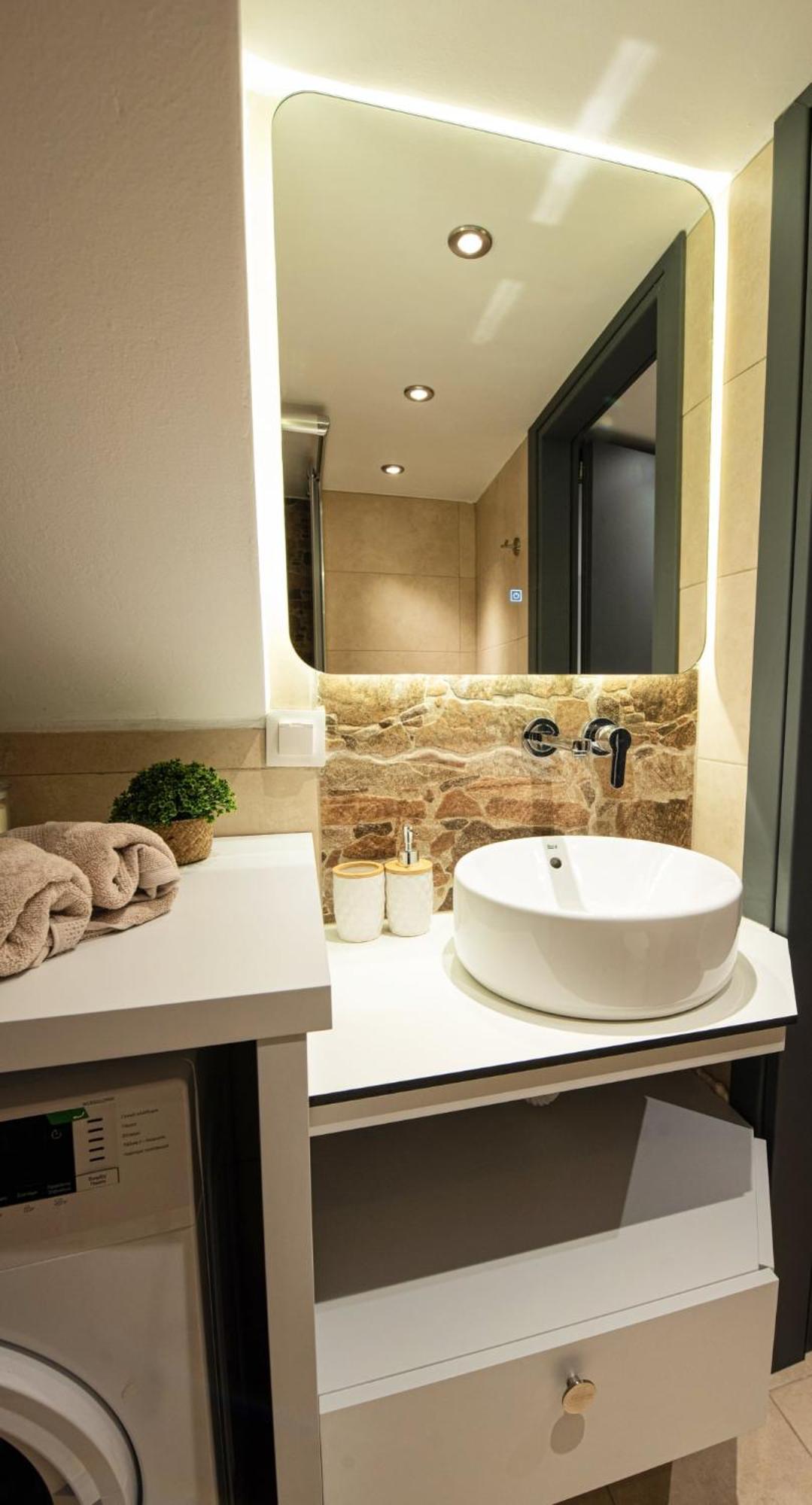 Appartamento Namaste Lofts Near Seaside Salonicco Esterno foto